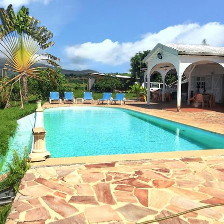 Villa Enchantee Avec Vue Sur Mer Et Piscine Au Carbet لو كاربيت المظهر الخارجي الصورة