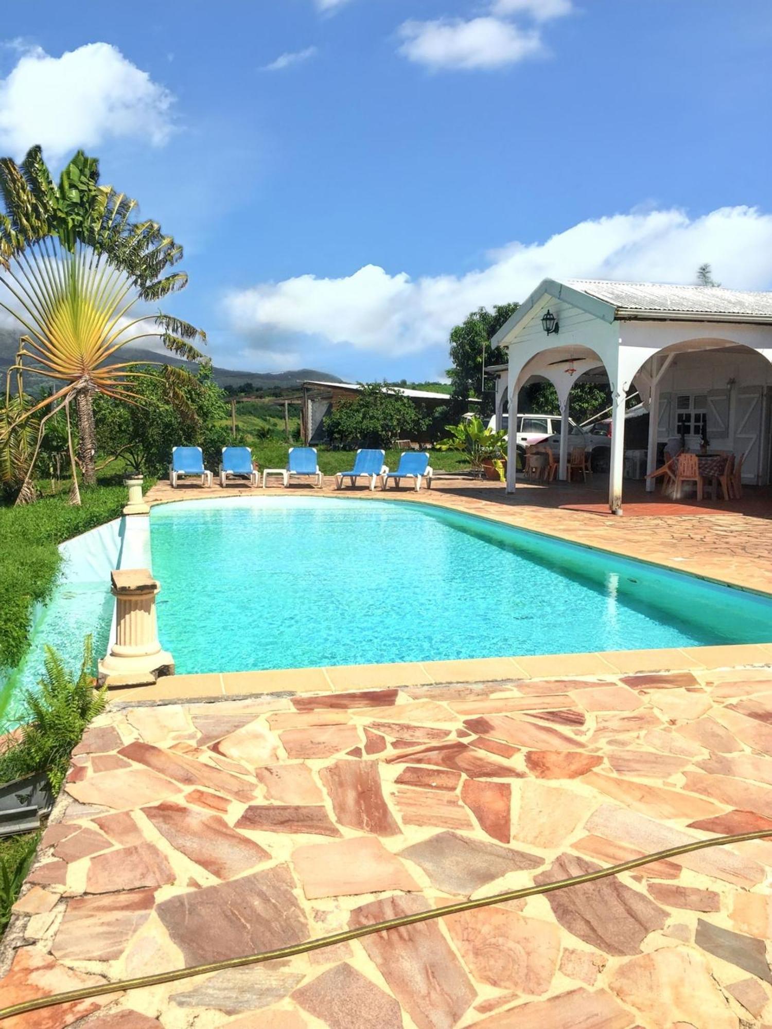 Villa Enchantee Avec Vue Sur Mer Et Piscine Au Carbet لو كاربيت المظهر الخارجي الصورة